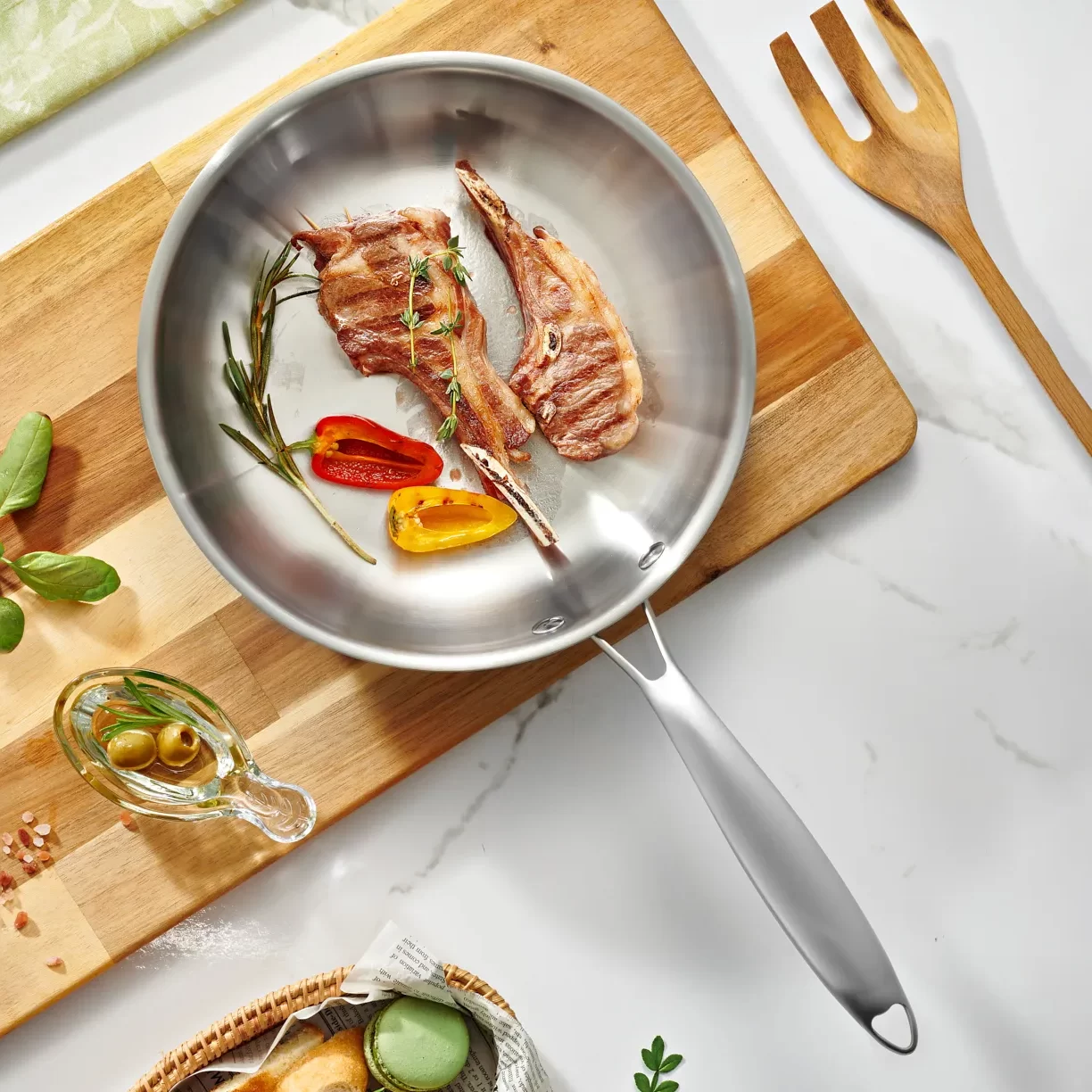 aluminum vs stainless steel cookware