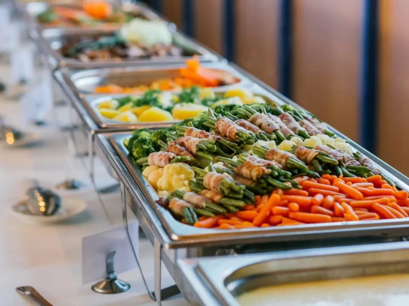 How to Choose Buffet Equipment for Catering Businesses?